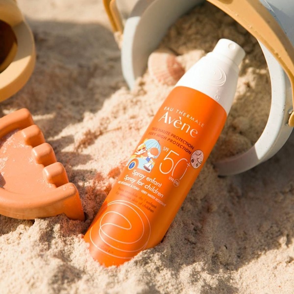 Avene Solare Spray Bambino SPF 50+ Alta protezione 200 ml in vendita ed offerta