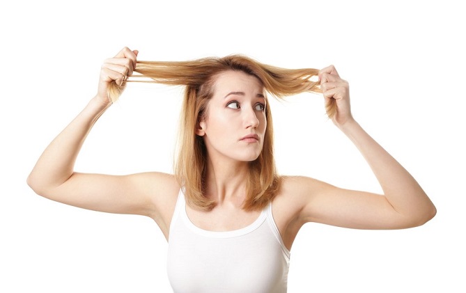 Capelli Fini e sottili, cause e rimedi per rinforzare il capello