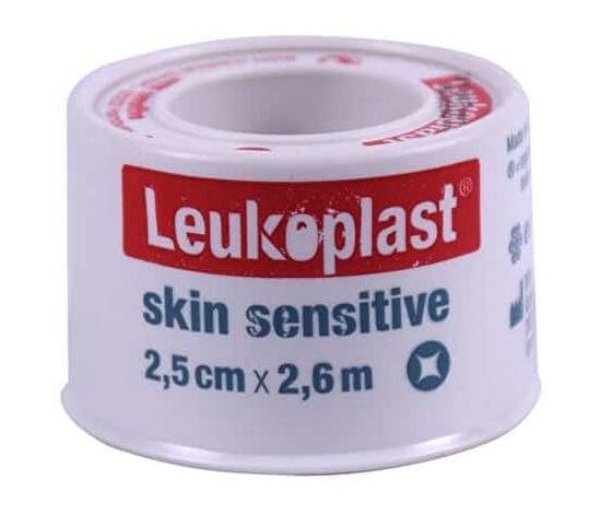 LEUKOPLAST SKIN SENSITIVE CEROTTO SU ROCCHETTO CON MASSA ADESIVA IN SILICONE M2,6 X 2,5CM 12 PEZZI - Farmafamily.it